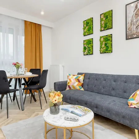 Stylish Bright Starowiejska Near Arena With Balcony & Parking By Renters *